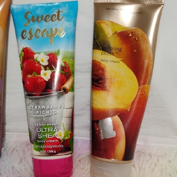 READ BELOW: 6 Bath & Body Works & 1 Victoria Secret Bundle - Picture 4 of 10